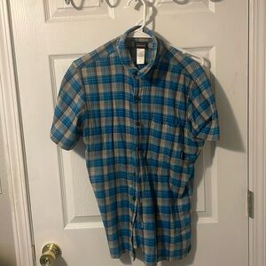 Short sleeve flannel organic cotton men’s Patagonia size small camp shirt